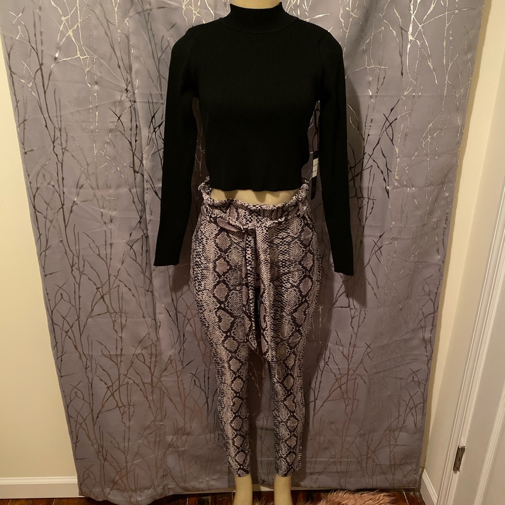 High waisted pants